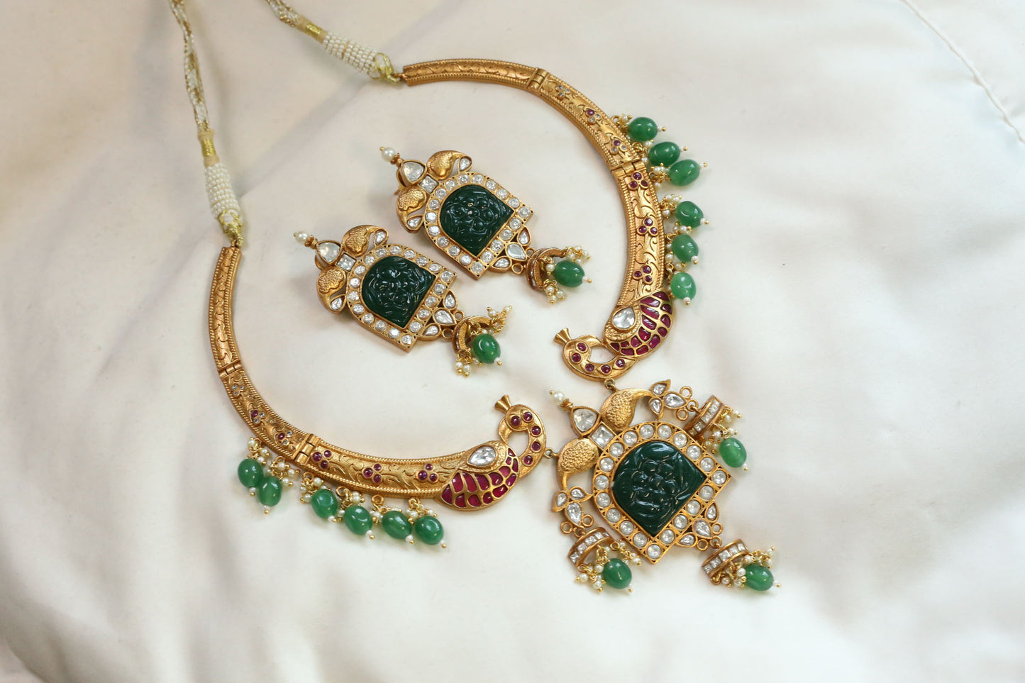 Amrapaali Hasli Necklace Set - Multi
