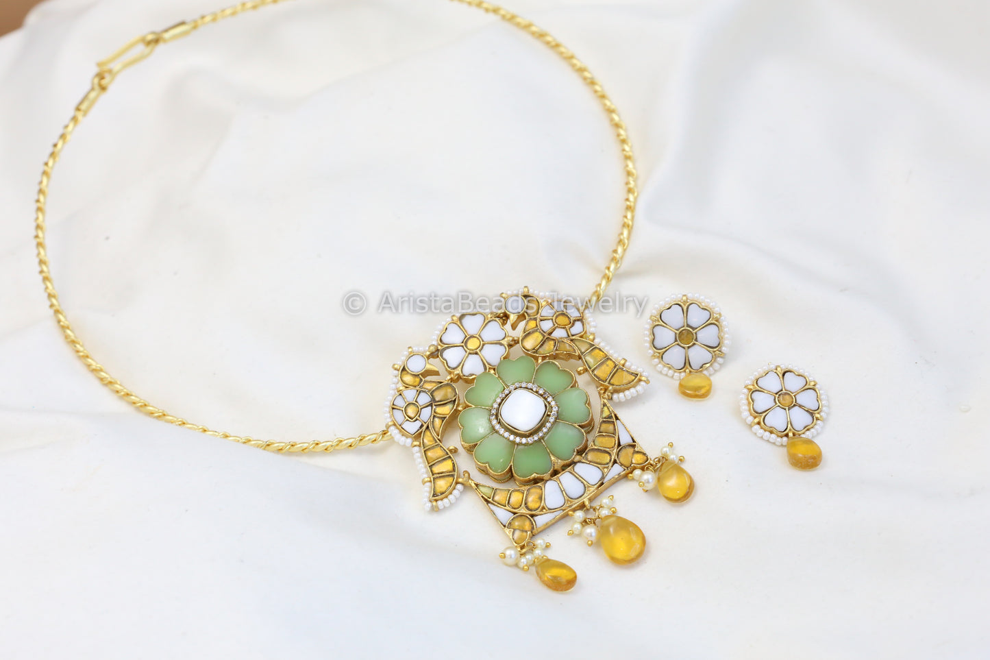 Handmade MOP Yellow Jadau Necklace