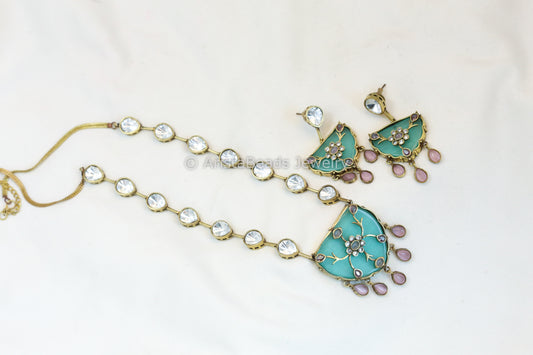 Antique Gold Uncut Polki Inlayed Kundan Necklace - Mint