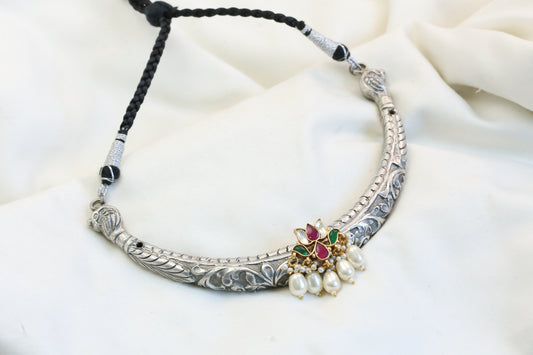 Carved Nakshi Fusion Hasli Necklace (T102-29)