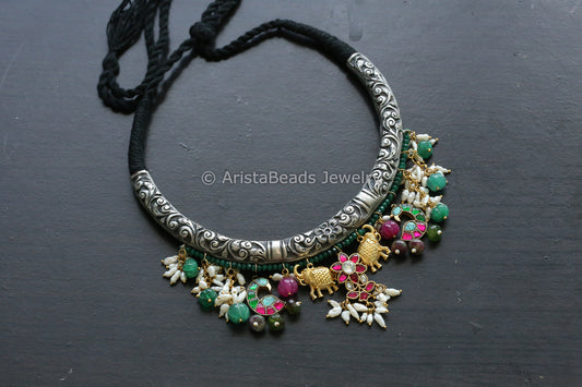 Carved Nakshi Fusion Hasli Necklace (T102-15)