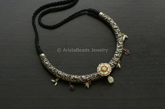 Carved Nakshi Fusion Hasli Necklace (T102-20)