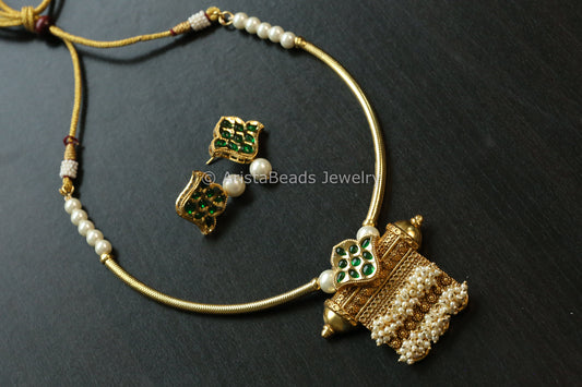 Dainty Green Tabeez Hasli Necklace Set (103-04) (Copy)