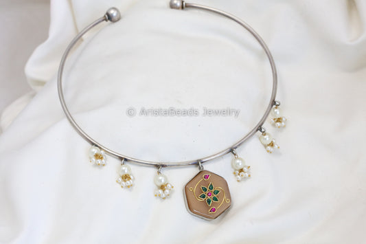 Alia Inlay Kundan Hasli Necklace - Peach