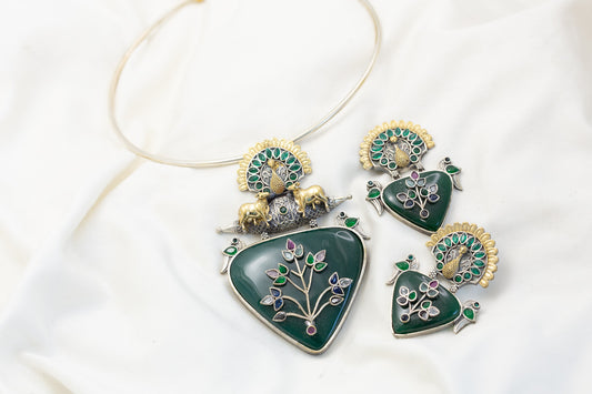 Oxidized 2 Tone Fusion Green Stone  Necklace  (T102-43)