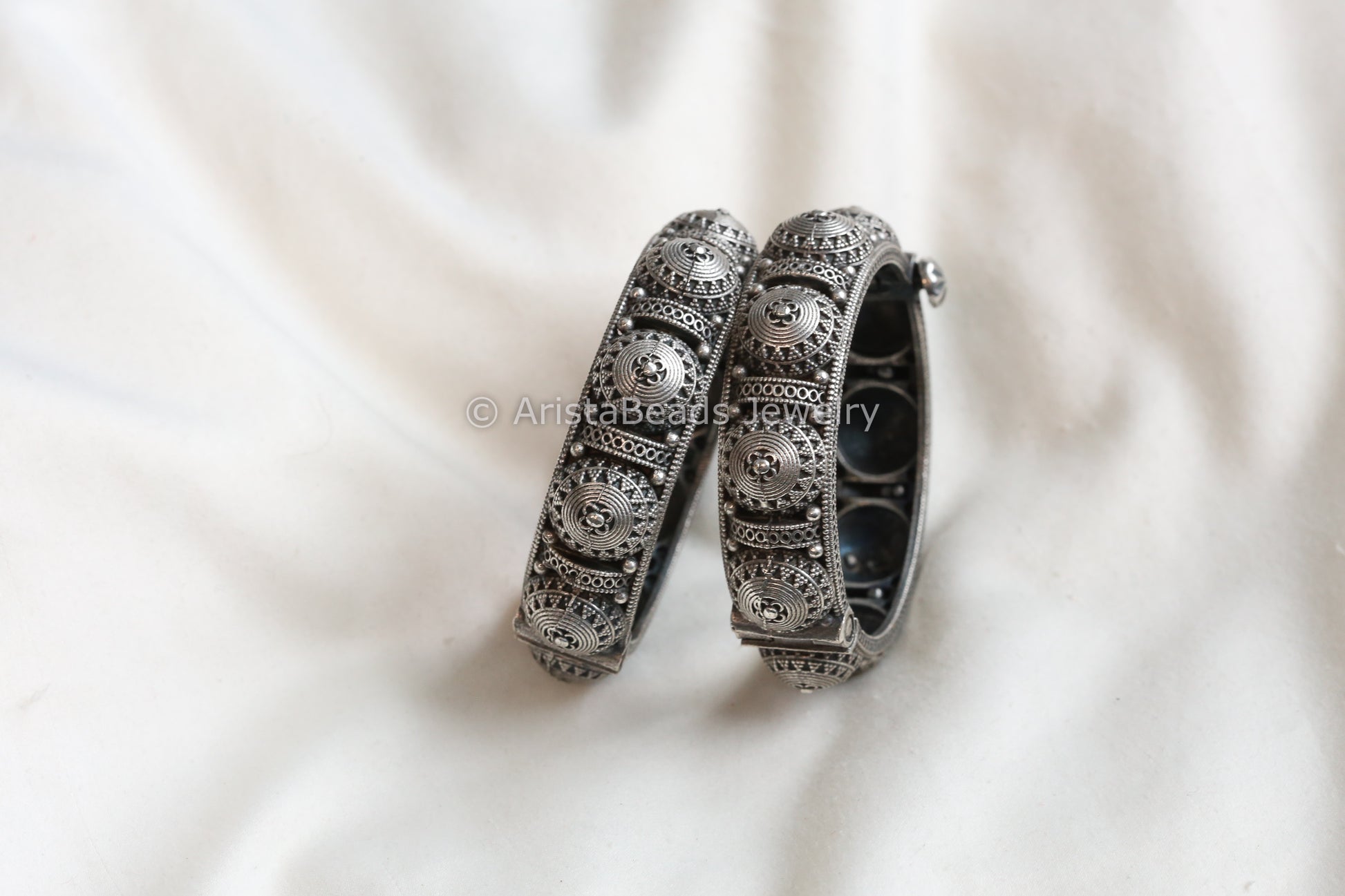 Rawa Work Silver tone Bangle - (ABJ-B101-2)