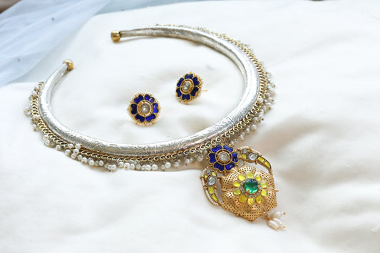Dhara Oxidized Kundan Hasli Necklace Set (T102-08)