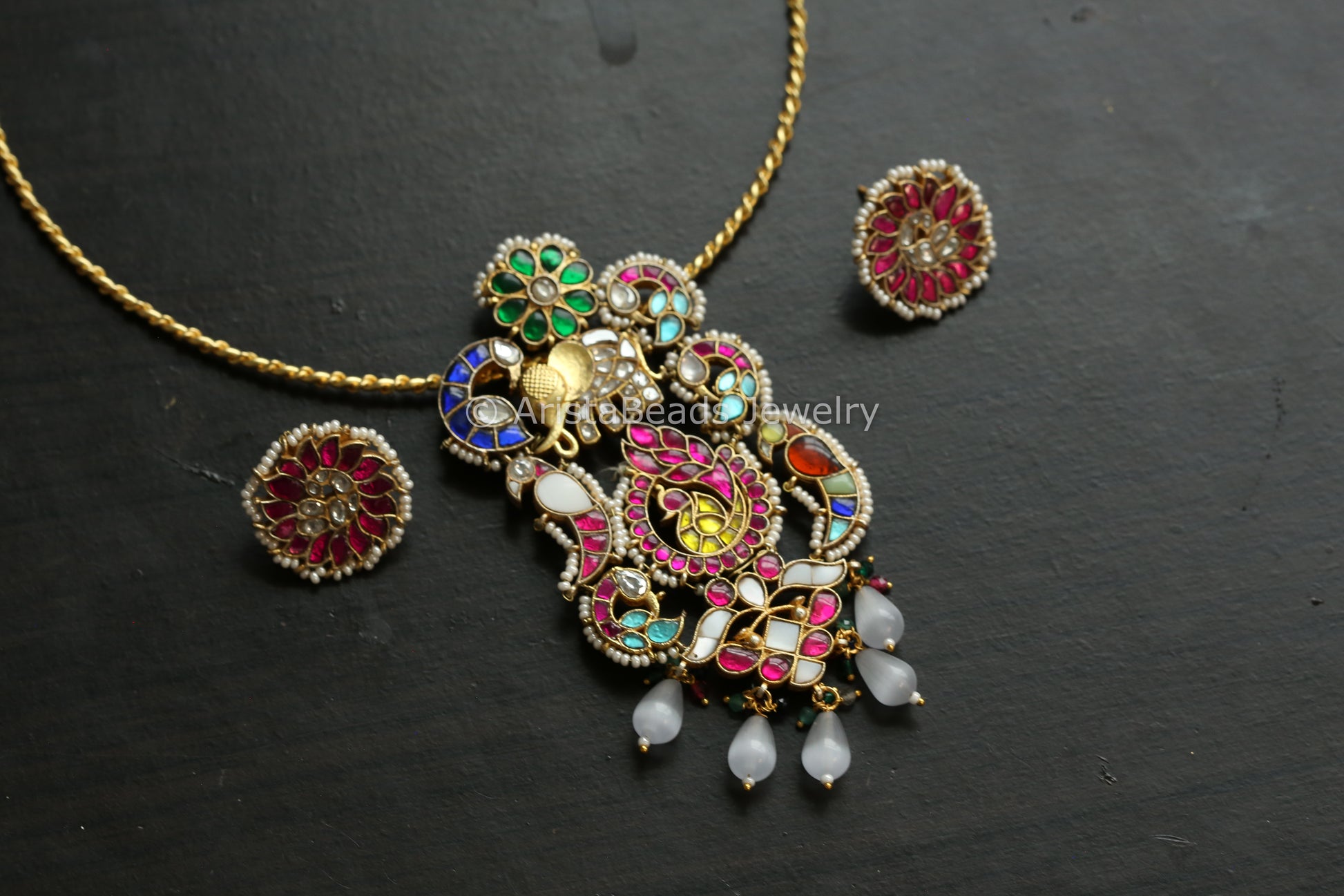 Multicolor Jadau Kundan Pendant Hasli Set