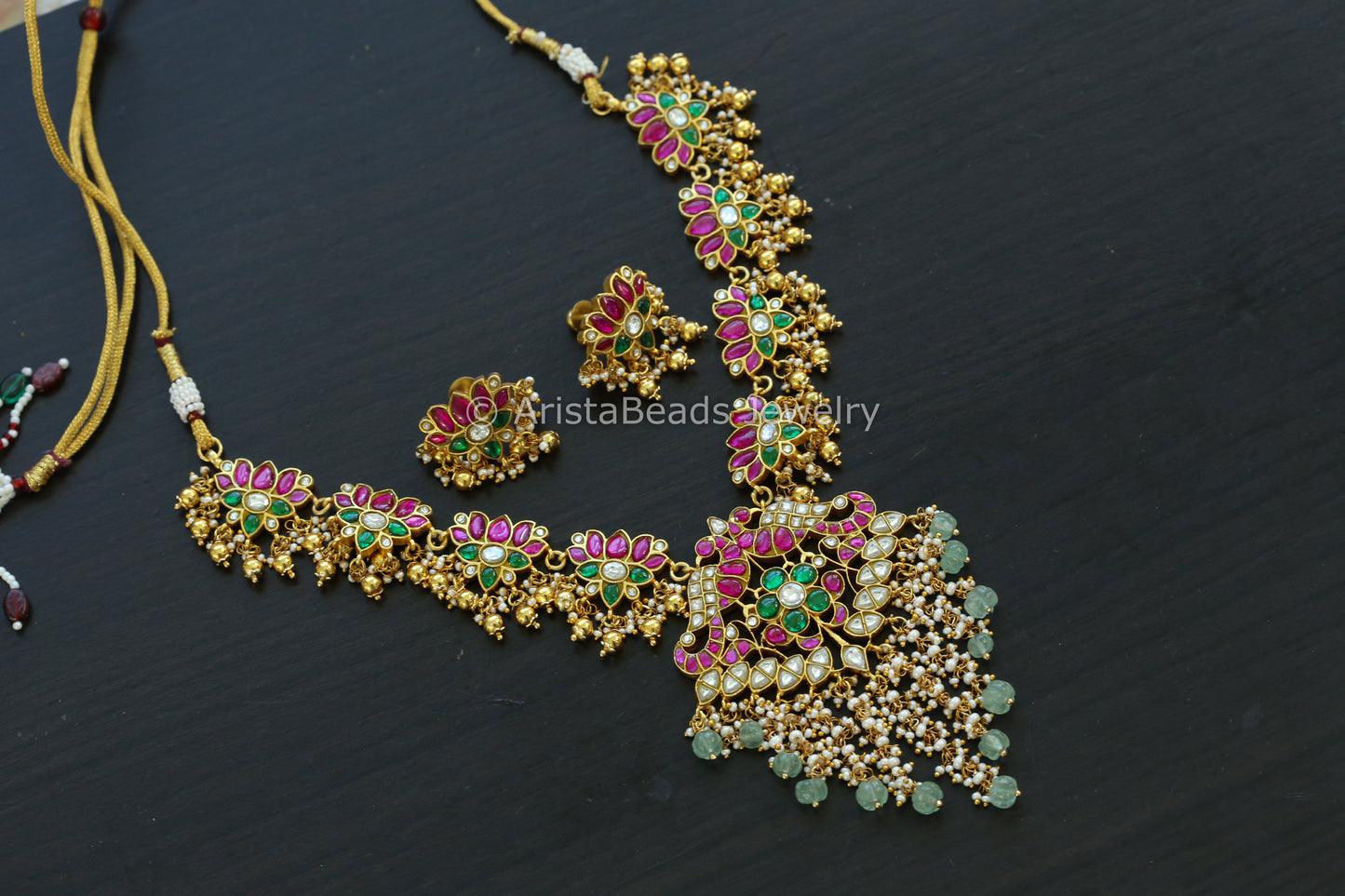 Jadau Kundan Lotus Guttapusalu Necklace Set