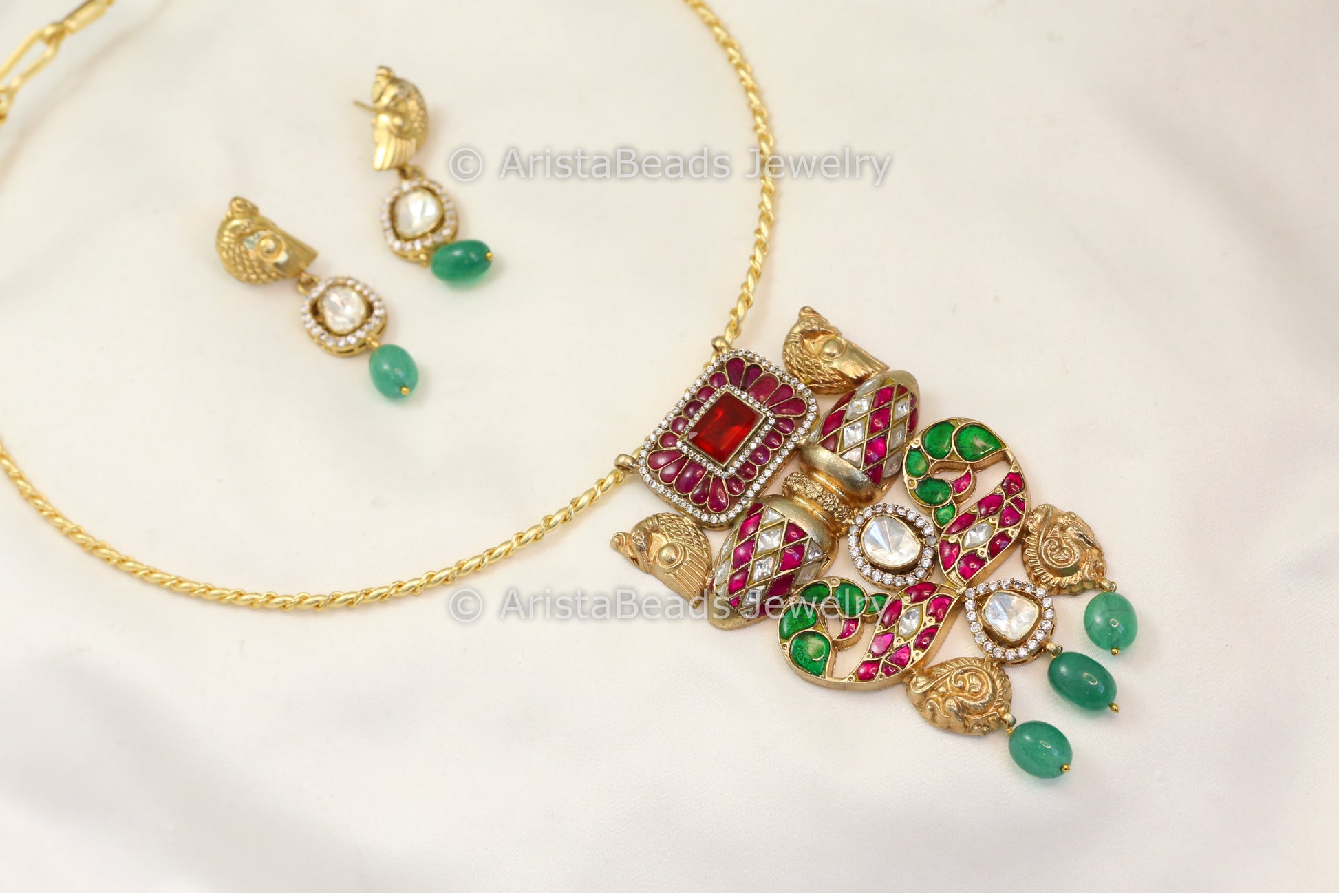 Nakshi Jadau Kundan Fusion Pendant Hasli Set
