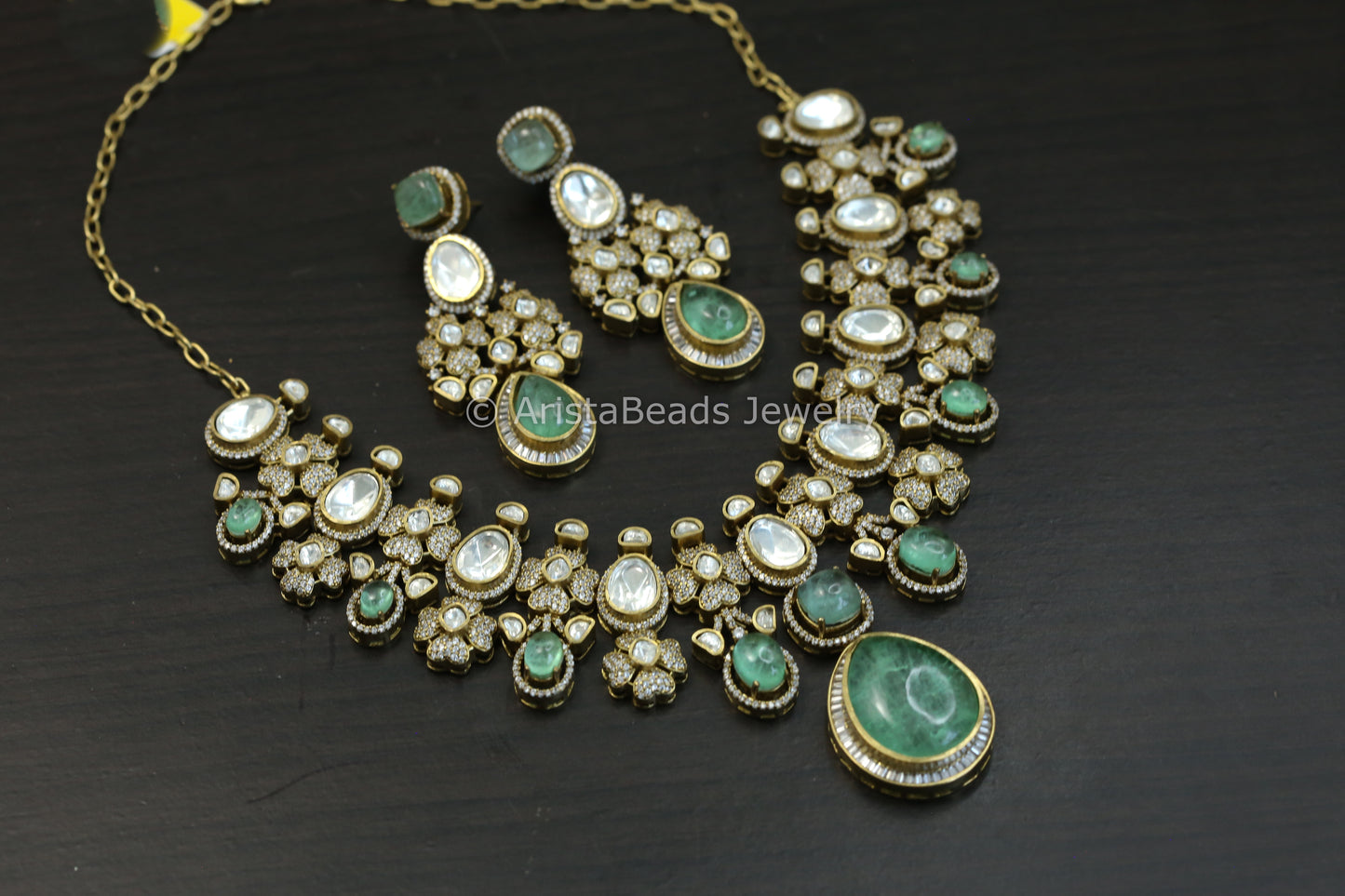 Kundan & Mint Pota Stone Set