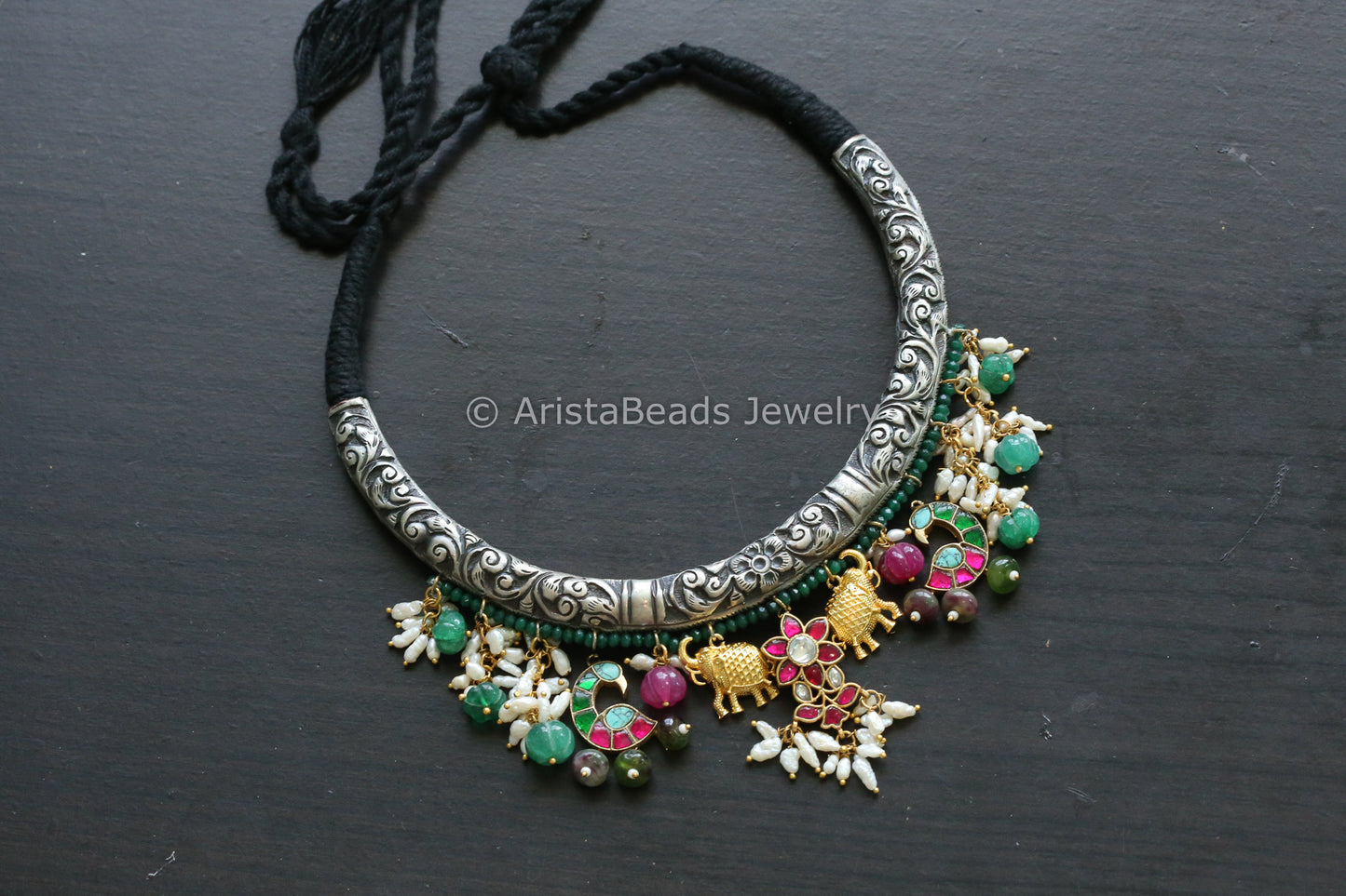 Carved Nakshi Fusion Hasli Necklace (T102-15)