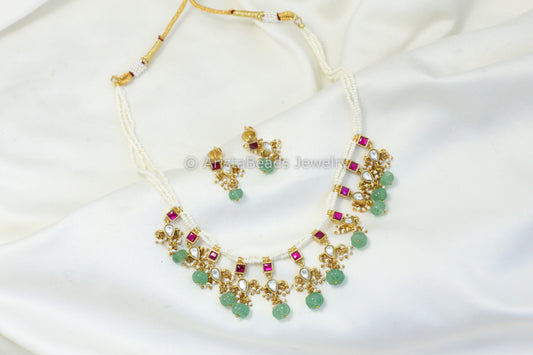 Noor Dainty Jadau Kundan Necklace
