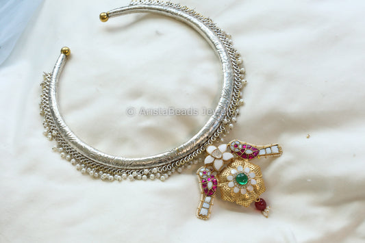 Dhara Oxidized Kundan Hasli Necklace Set (T102-09)