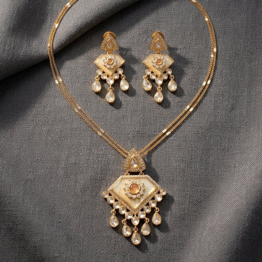 Premium Polki & MOP Pendant Set - Peach