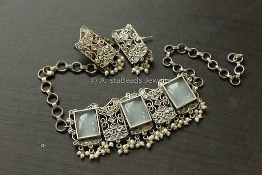 Gray Quartz Oxidized Choker Set