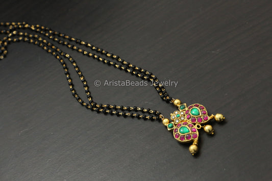 Kundan Jadau Mango Paisley In Black Bead Chain