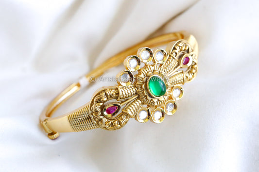 Dainty Matt Gold Uncut Foil Kundan Bracelet - Ruby Green