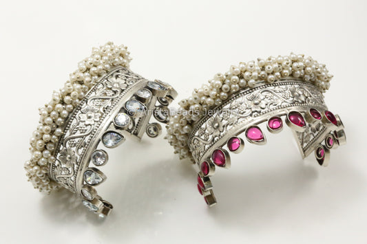 Silver Polish Gajra Pearl Bracelet