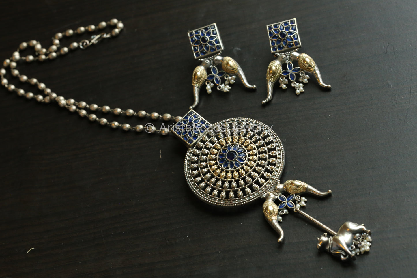 Contemporary Silver Look Dual Tone Necklace Set -Blue