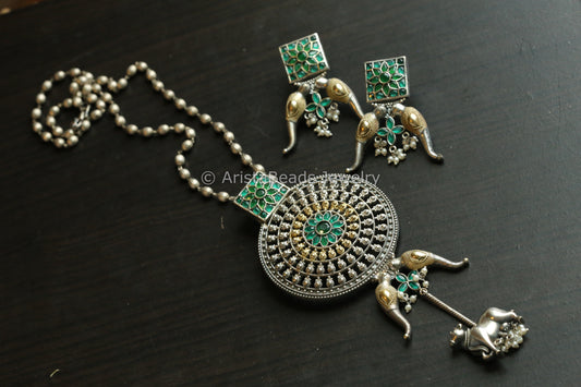 Contemporary Silver Look Dual Tone Necklace Set -Green