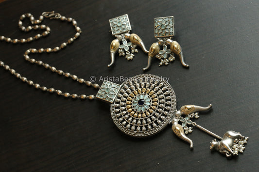 Contemporary Silver Look Dual Tone Necklace Set -Mint Blue