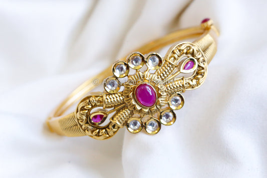 Dainty Matt Gold Uncut Foil Kundan Bracelet - Ruby