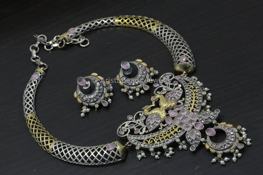 Dual Tone Hasli Necklace Set - Pink