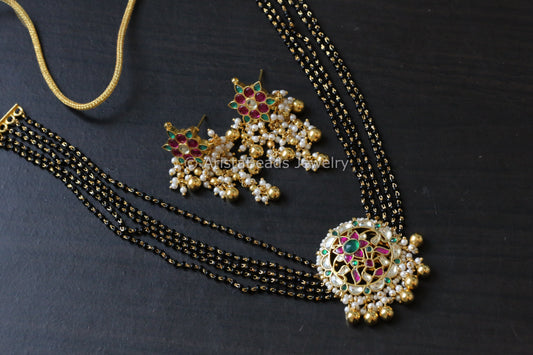 5 Lines Black Bead Chain Kundan Necklace Set