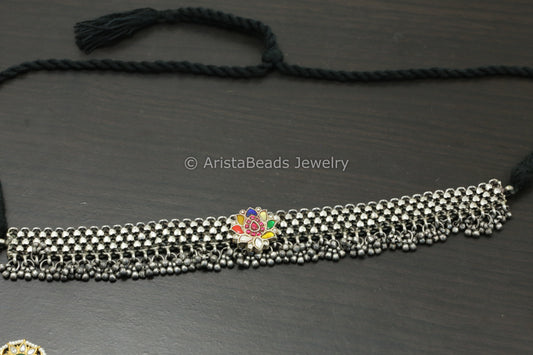 Silver Look Alike Necklace Jadau Kundan Motif Choker