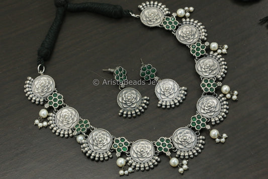 Silver Look Flower Necklace Set - Green