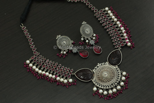 Red Carved Stone & AD Necklace Set