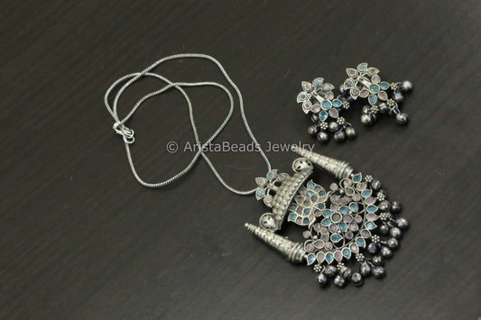 Dainty Kemp Stone Pendant  Set- Blue Pink