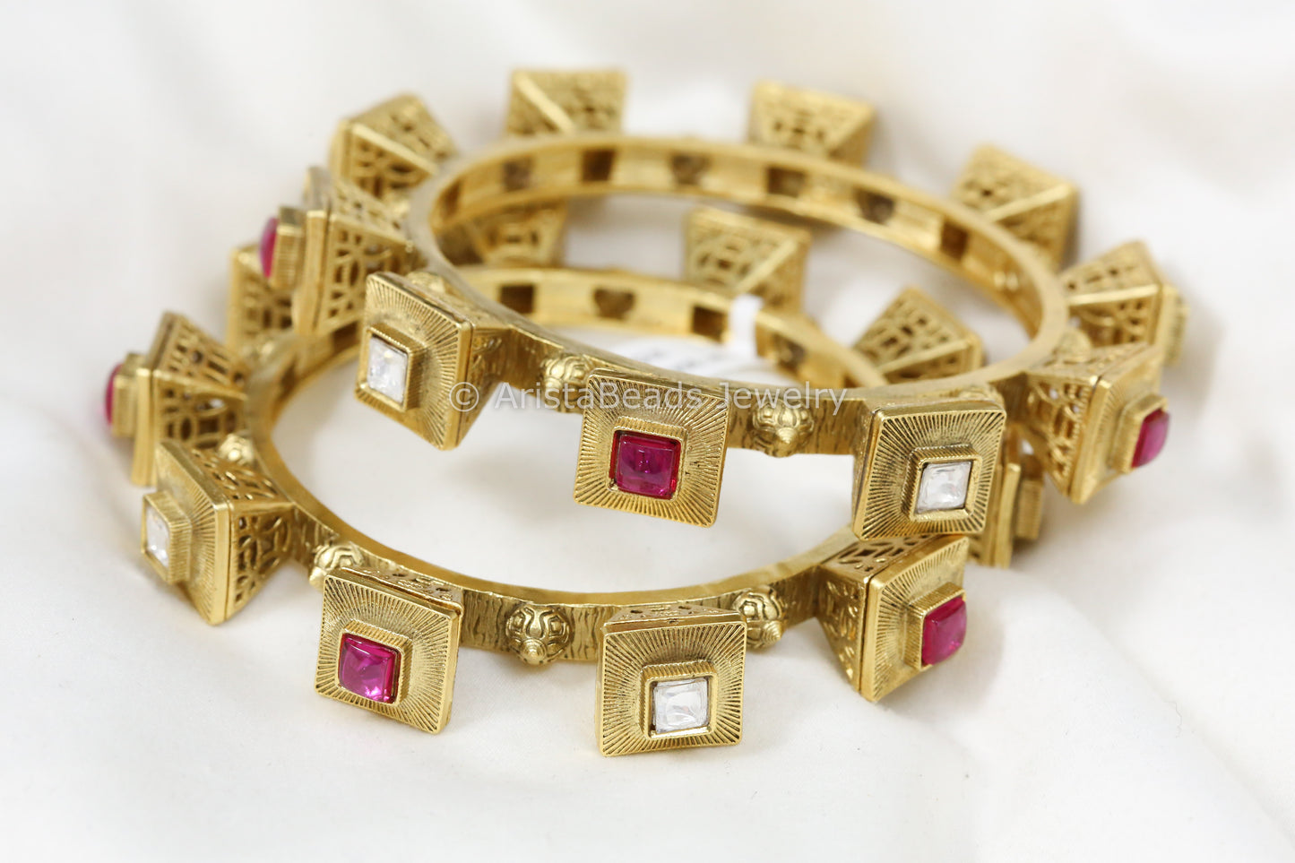 Antique Gold Pacheli Bangle Set (2.8)