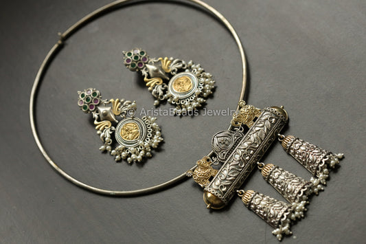 Dual Tone Hasli Necklace Set - Multi