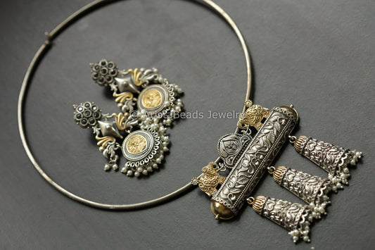 Dual Tone Hasli Necklace Set - Black