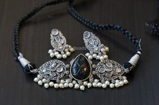 Carved Stone Choker Set - Black