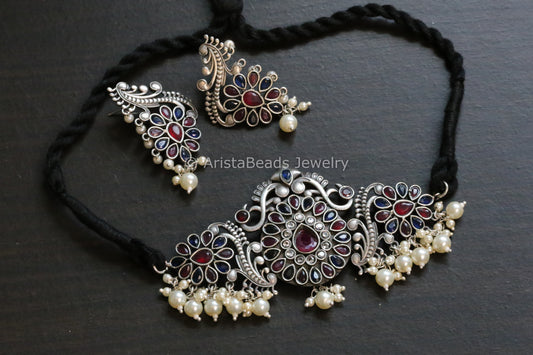 Blue Red Choker Set
