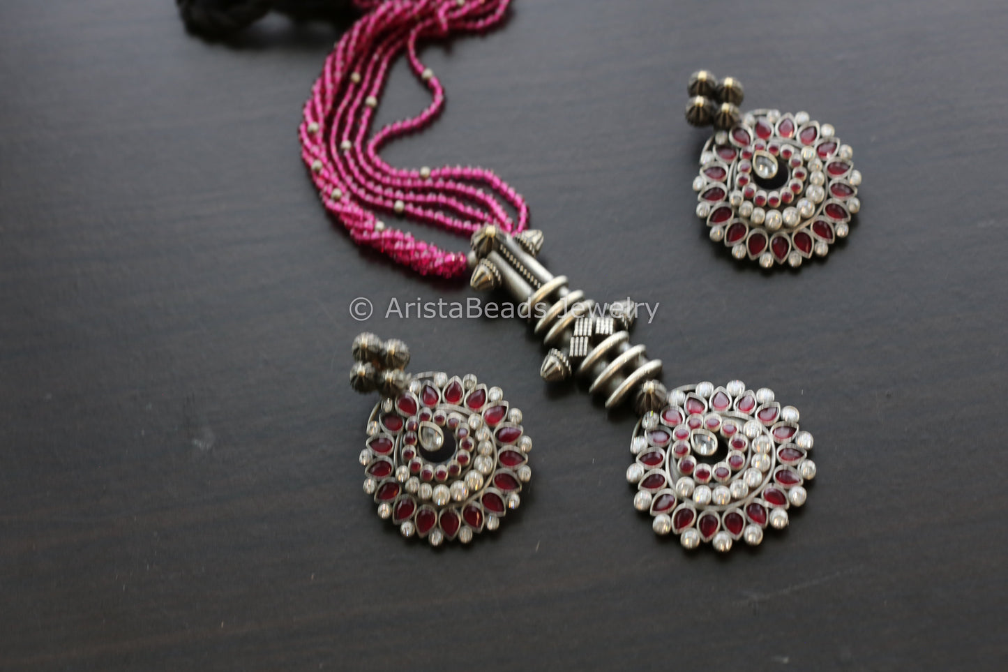 Tribal Look Necklace Set