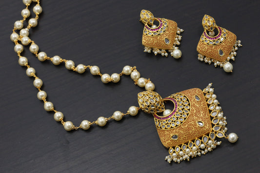 Enamel & Polki Gold Pendant Set