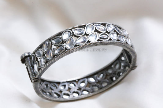 Silver Look Faux Kundan Bangle