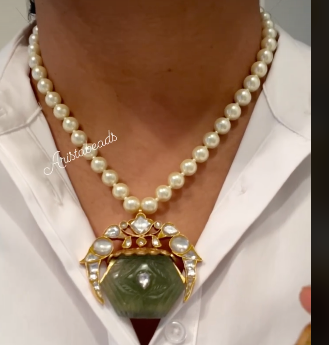 Real Carved Fluorite Jadau Kundan Pendant Set