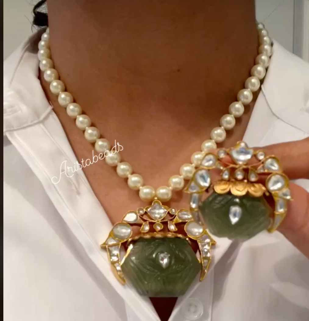 Real Carved Fluorite Jadau Kundan Pendant Set