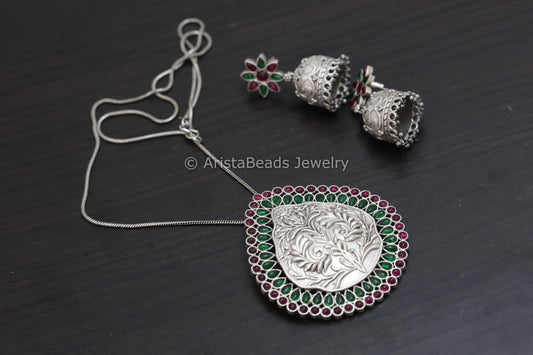 Silver Look Alike Necklace Set - Green Ruby