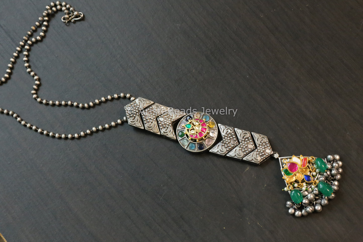 Long Oxidized Pendant Necklace With Kundan Motifs
