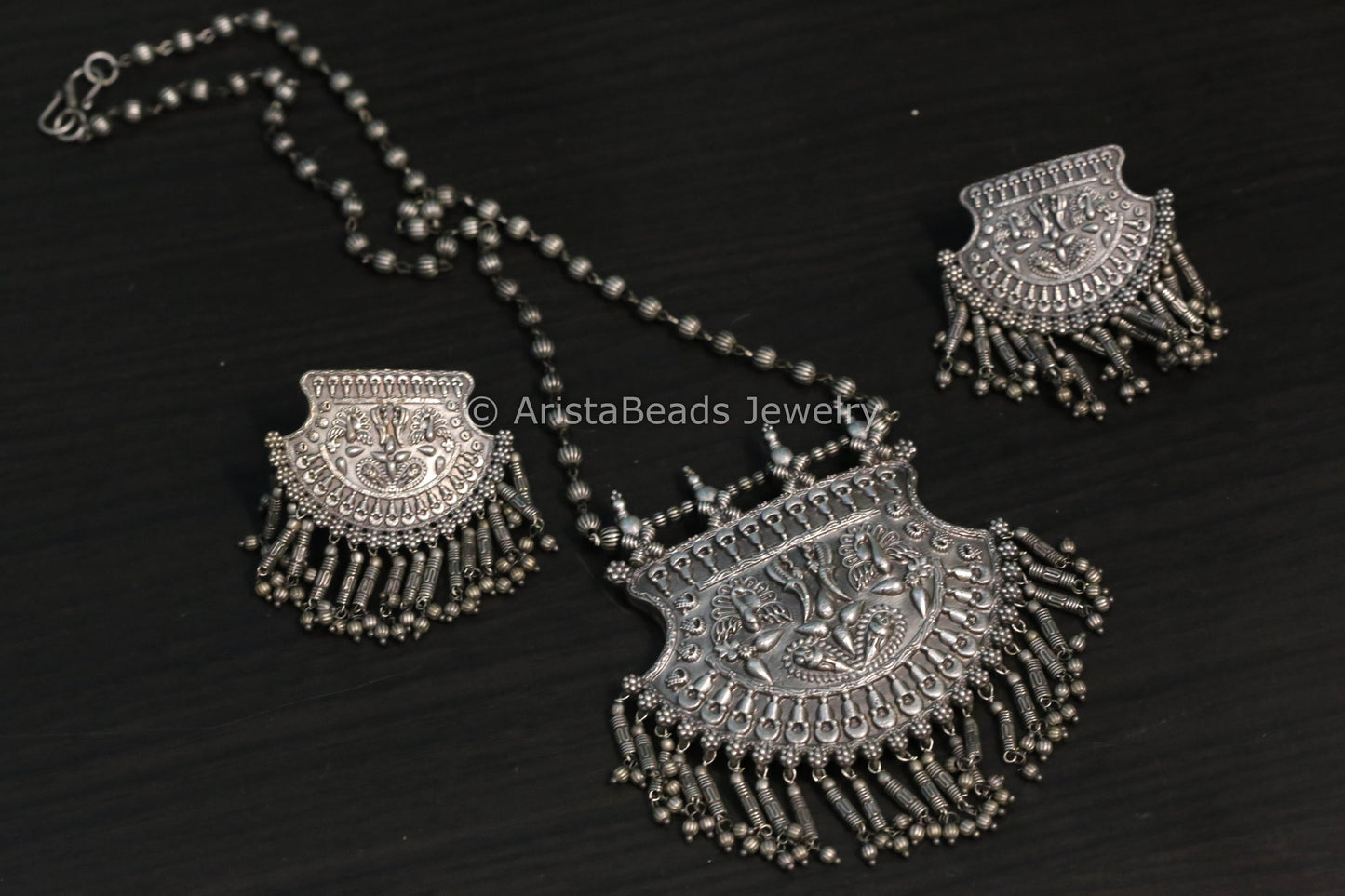 Oxidized Silver Look Chain Pendant Set