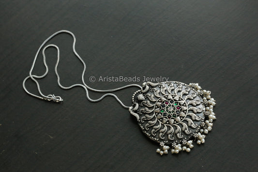 Ruby Green Oxidized Pendant Chain