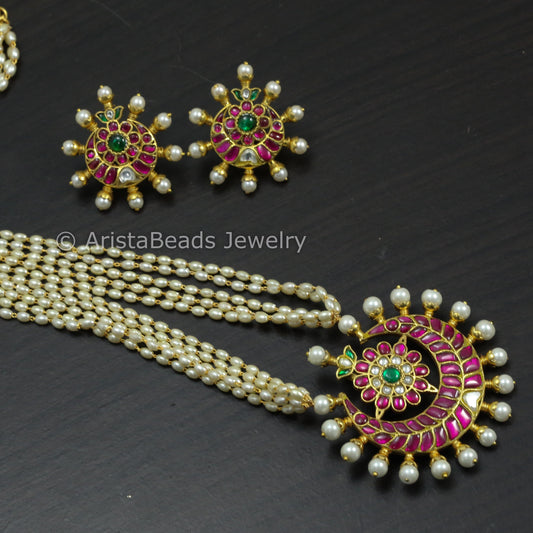 Jadau Kundan Pendant Set In Pearl Mala