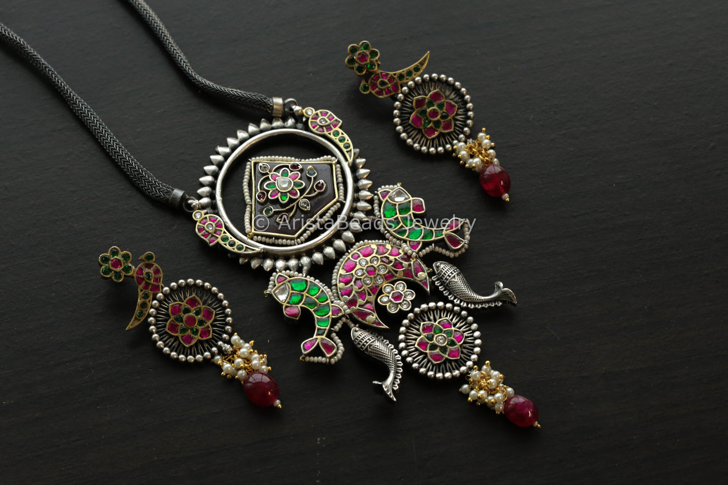 Real Silver Look Alike Pachi Kundan Necklace Set -Gray
