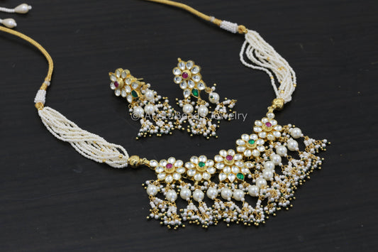 Dainty Pachi Kundan Necklace Set